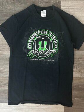 Gildan Men's Black T-shirt